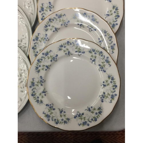 187 - A MIXED LOT OF CHINA PLATES TO INCLUDE QUEEN ANNE 'SONATA', ROYAL ALBERT FOR ALL SEASONS 'HAZY DAWN'... 