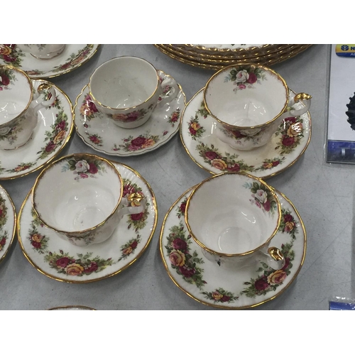 193 - A QUANTITY OF ELIZABETHAN 'ENGLISH GARDEN' TO INCLUDE DINNER PLATES, CUPS, SAUCERS, ETC