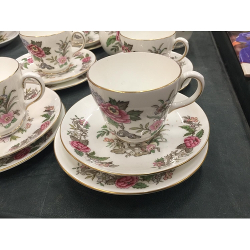 204 - A WEDGWOOD 'CATHAY' CHINA TEASEST TO INCLUDE A TEAPOT, CREAM JUG, SUGAR BOWL, CUPS, SAUCERS AND SIDE... 