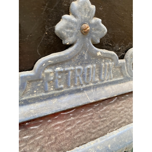 1318 - A VINTAGE PETROLUX PARAFIN HEATER/STOVE