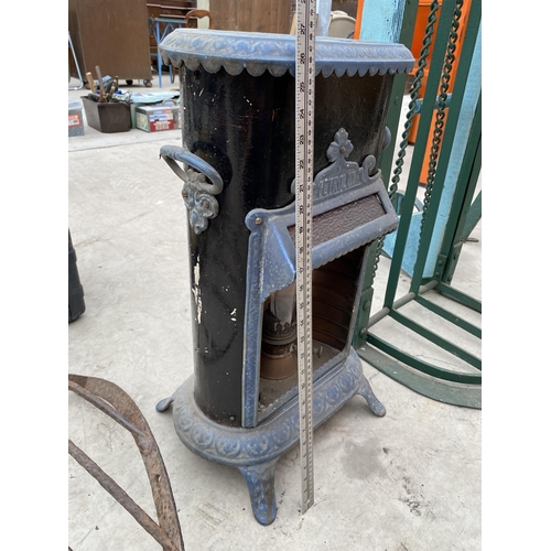 1318 - A VINTAGE PETROLUX PARAFIN HEATER/STOVE