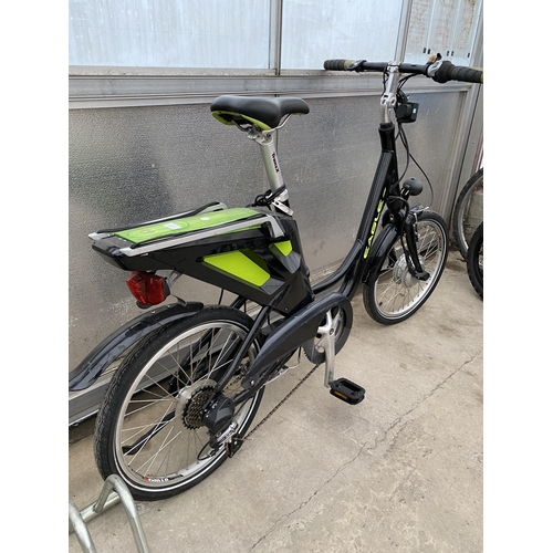 1371 - AN EAGLE TRANZX ELECTRIC BIKE WITH 7 SPEED SHIMANO GEAR SYSTEM