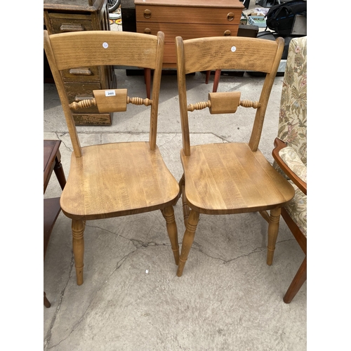 2495 - A PAIR OF VICTORIAN STYLE BAR BACK KITCHEN CHAIRS