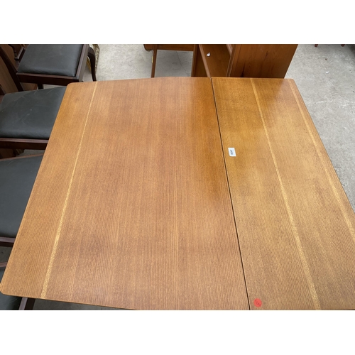 2498 - A MID 20TH CENTURY OAK DROP-LEAF DINING TABLE