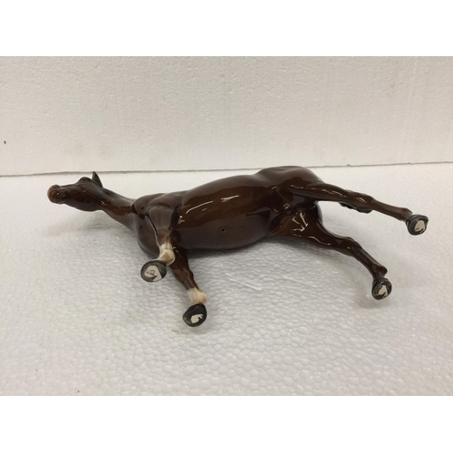 778 - A BESWICK BROWN STANDING HORSE FIGURE