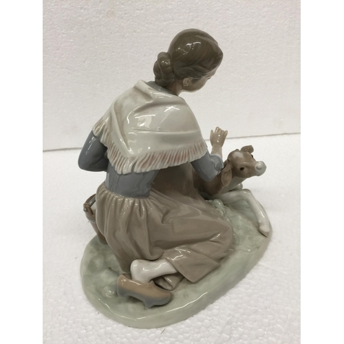 780 - A LLADRO FIGURE 'CARESSING A LITTLE CALF' FINGERS A/F