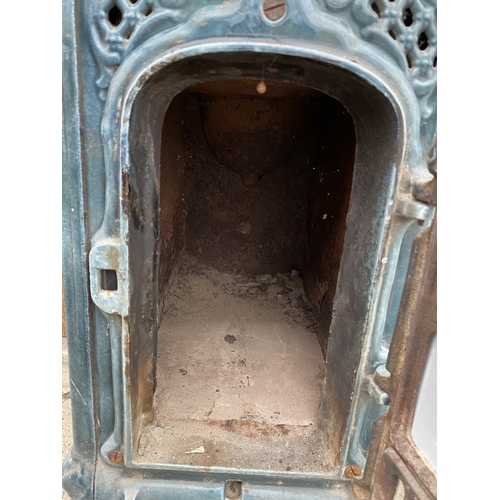 1208 - A VINTAGE DEVILLE AND CO ENAMELED CAST IRON LOG BURNING STOVE (FRONT PLATE REQUIRES ATTENTION - SEE ... 