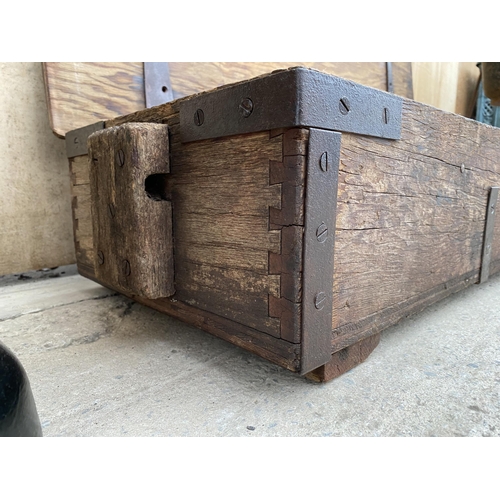 1211 - A VINTAGE WOODEN JOINERS CHEST WITH SECTIONAL STORAGE AND AN ASSORTMENT OF TOOLS TO INCLUDE SPANNERS... 