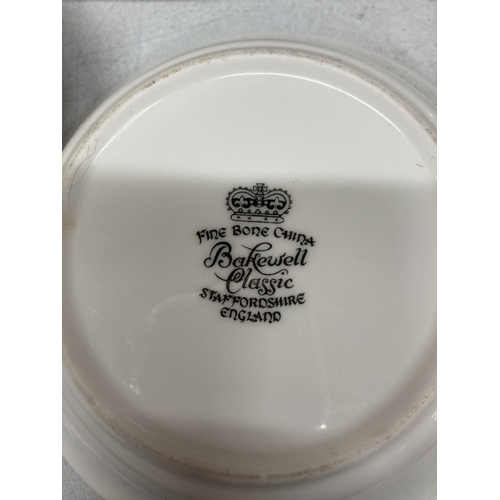 278 - A STAFFORDSHIRE 'BAKEWELL' CLASSIC DINNER SERVICE TO INCLUDE SERVING PLATTERS, VARIOUS SIZES OF PLAT... 