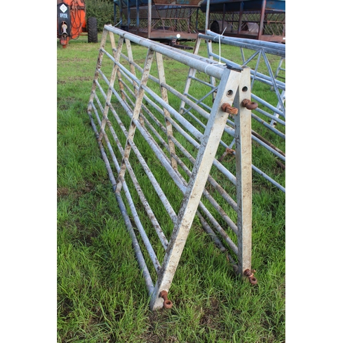 178 - 2 GI GATES 11'APPROX + VAT