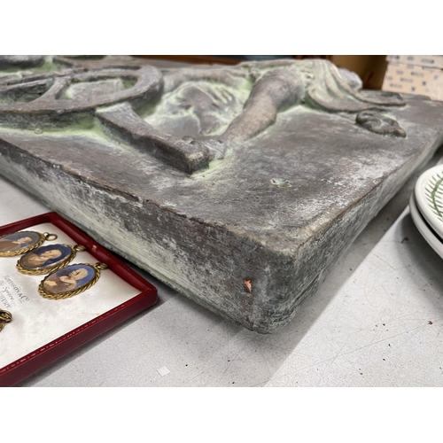 31 - A LARGE RECONSITIUTED STONE PLAQUE OF A ROMAN CHARIOT 93CM X 51CM