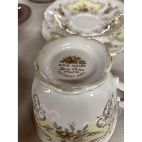 924 - A COLLECTION OF QUEEN'S CHINA FRUIT SERIES DUO'S TOGETHER WITH CRINOLINE LADY TRIO'S, ROYAL ALBERT T... 