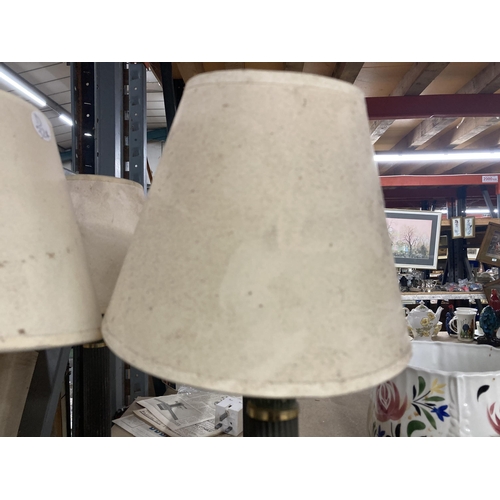 934 - TWO PAIRS OF TABLE LAMPS WITH COLUMN BASE AND SHADES HEIGHT 43CM