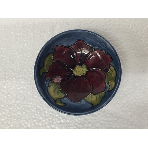 912 - A MOORCROFT CLEMATIS BOWL