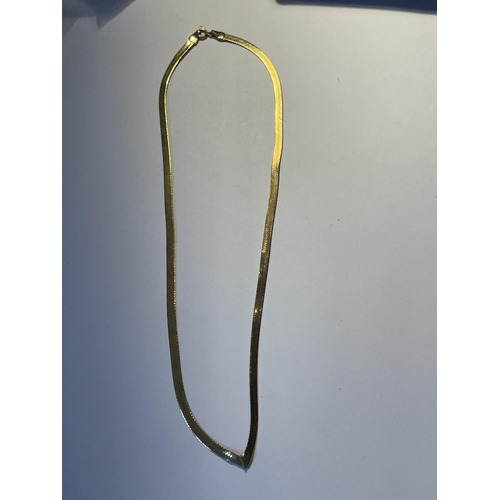 565 - A 9 CARAT GOLD NECKLACE MARKED 9K GROSS WEIGHT 4.25 GRAMS