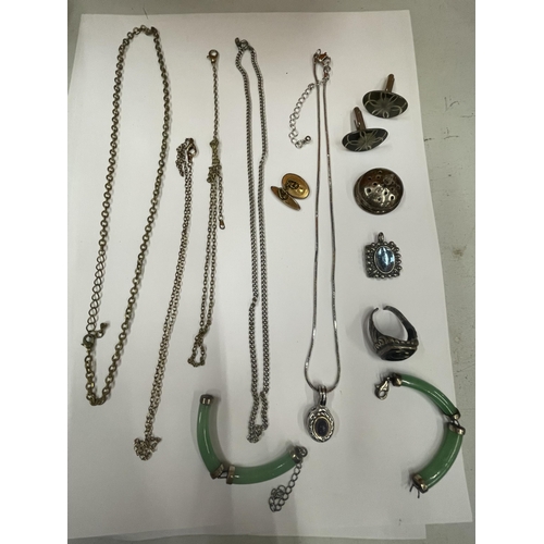 750 - A QUANTITY OF COSTUME JEWELLERY