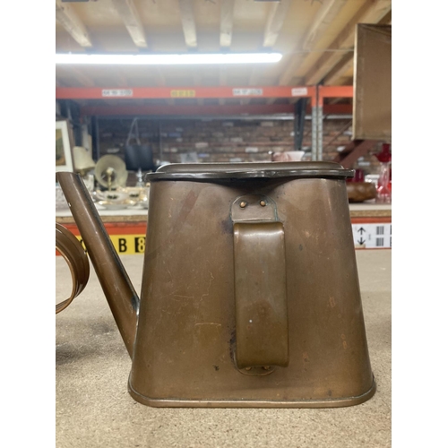 1000 - AN UNUSUAL COPPER KETTLE WITH A FLAT BACK, COPPER PINT POT, CANDLESTICKS, TOAST RACK, ETC