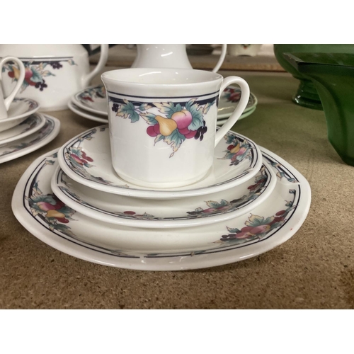 1032 - A ROYAL DOULTON 'AUTUMN'S GLORY' TEASET TO INCLUDE A TEAPOT, CUPS, SAUCERS, PLATES, MILK JUG AND SUG... 