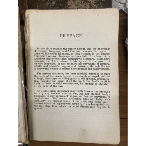 1117 - AQUANTITYOF VINTAGE BOOKS TO INCLUDE THE METHODIST SERVICE BOOK, DICTIONARIES, BURN'S WORKS, ETC