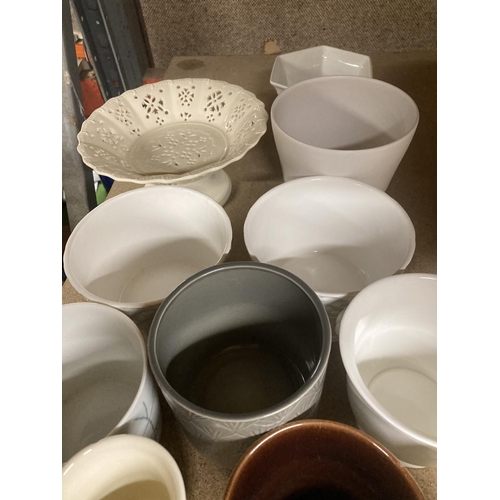 1128 - A QUANTITY OF CERAMIC PLANTERS, TAZA DISH, CUPS, ETC