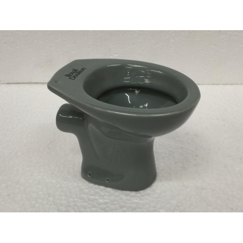 768 - A ROYAL DOULTON SALESMANS SAMPLE TOILET