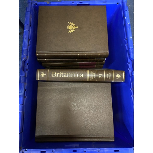 260A - A COLLECTION OF BRITANNICA MACROPAEDIAS, KNOWLEDGE IN DEPTH HARDBACK BOOKS - APPROX 20 IN TOTAL