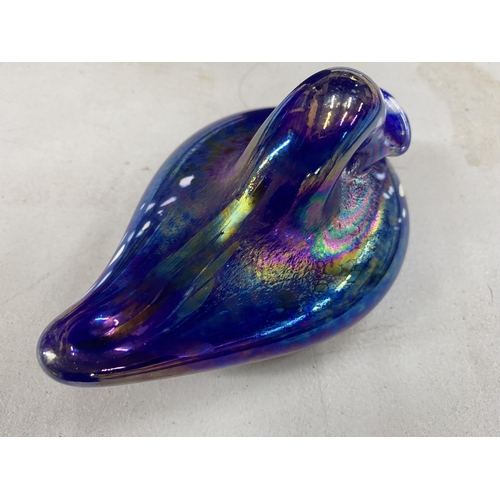 268A - AN IRIDESCENT GLASS PAPER WEIGHT IN THE FORM OF A BIRD