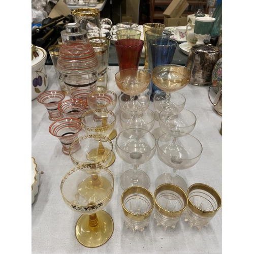 532 - A LARGE COLLECTION OF VARIOUS GLASSWARE