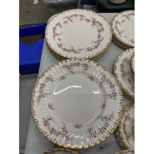 538 - A LARGE COLLECTION OF ROYAL ALBERT DIMITY ROSE SOME SECONDS