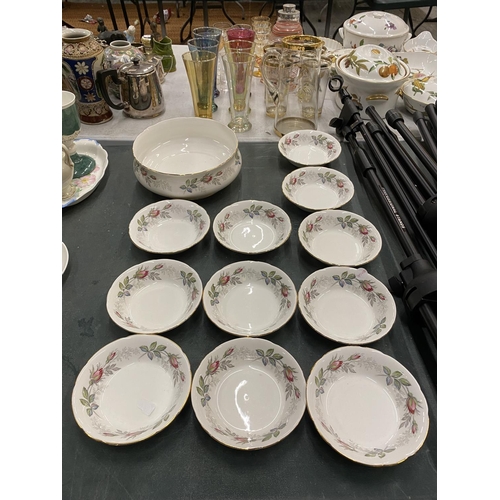 541 - A PARAGON BRIDAL ROSE SERVING DISH WITH ELEVEN  DESSERT BOWLS