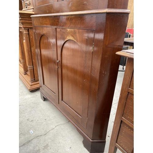 2490 - A MAHOGANY FULL LENGTH CORNER CUPBOARD WITH GLAZED UPPER PORTION AND CUPBOARDS TO THE BASE, 41