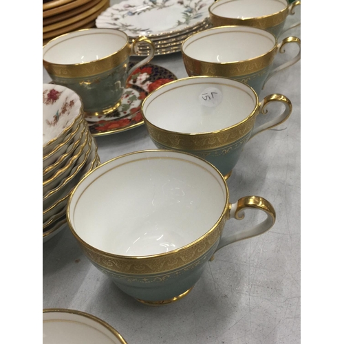 184 - A QUANTITY OF AYNSLEY CUPS PLUS A ROYAL CROWN DERBY 'PEONY' PLATE, ROYAL ALBERT 'BRIGADOON' PLATES, ... 