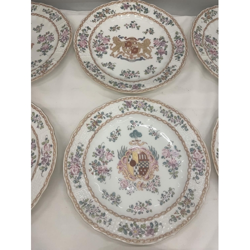 21 - A SET OF TWELVE FRENCH SAMSON ARMORIAL HAND PAINTED DESERT PLATES .