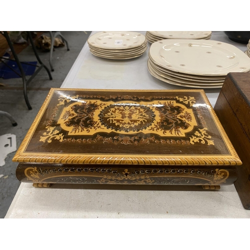 102 - A LARGE COLLECTION OF VINTAGE BOXES TO INCLUDE AN ORIENTAL STYLE ONE WITH DRAWERS, MARQUETRY JEWELLE... 