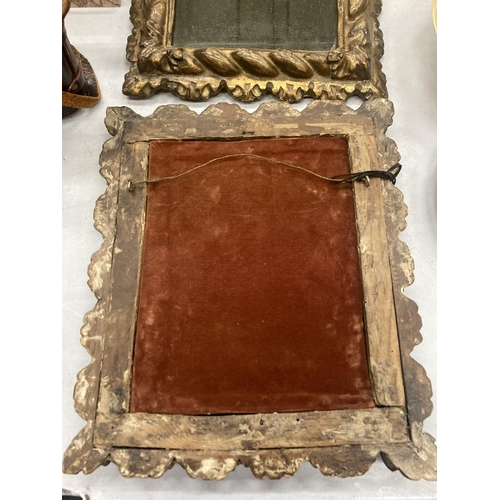 180 - A PAIR OF VINTAGE WALL MIRRORS WITH GILDED GESSO FRAMES 34CM X 29.5CM