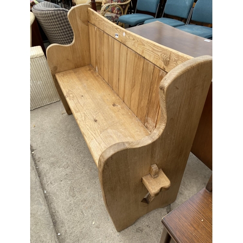 2394 - A MODERN PINE SETTLE, 48