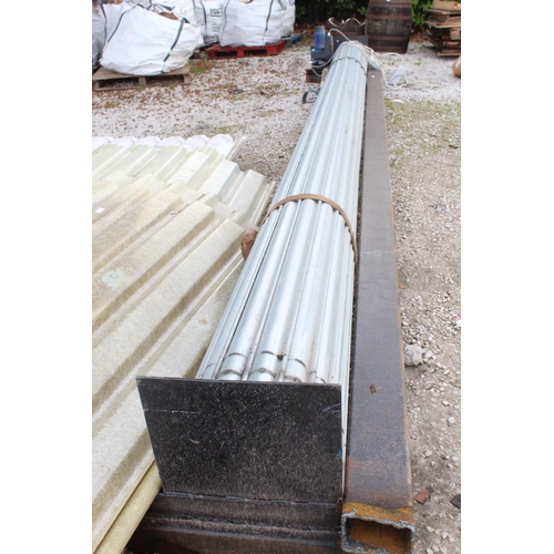 1099 - ROLLER SHUTTER DOOR 21' LONG  APPROX 17' HIGH -  NO VAT