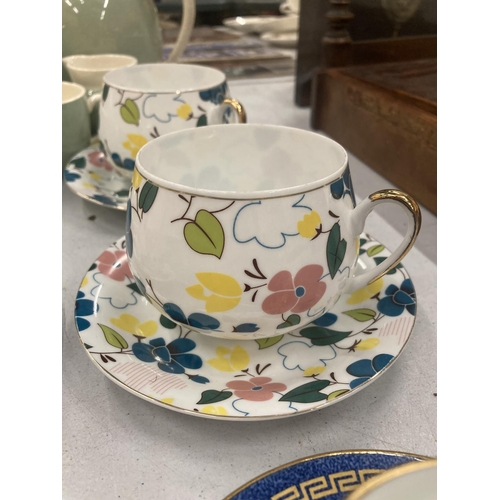 218 - A VILLEROY AND BOCH PART TEASET TO INCLUDE A TEAPOT, CUPS, SAUCERS, CREAM JUG AND SUGAR BOWL PLUS TH... 