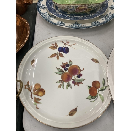 219 - A QUANTITY OF PARAGON CHINA 'MORNING ROSE' TO INCLUDE TUREENS, SERVING PLATES, BOWLS, CUPS, SAUCERS,... 