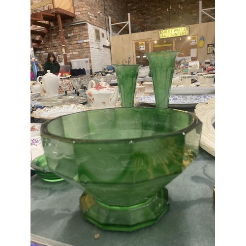 226 - A COLLECTION OF EMERALD GREEN CLOUD GLASS TO INCLUDE A FOOTED BOWL, DRESSING TABLE SET, VASES, ETC