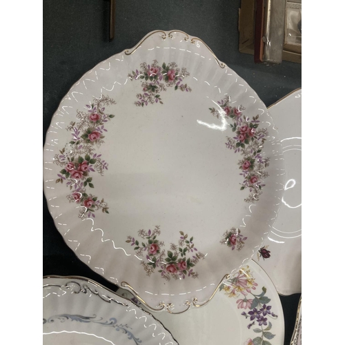 227 - A QUANTITY OF CHINA CAKE PLATES TO INCLUDE PARAGON 'MORNING ROSE', ROYAL ALBERT 'MASQUERADE', MINTON... 