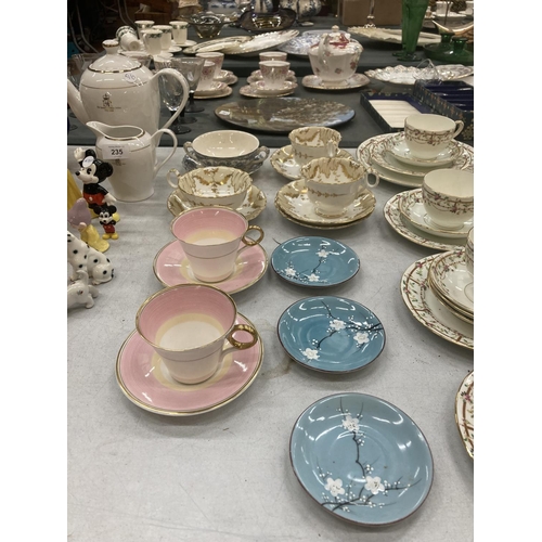 233 - A QUANTITY OF CHINA CUPS AND SAUCERS TO INCLUDE SHELLEY, BRISTOL IRONSTONE, ETC