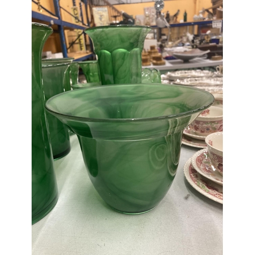 261 - A QUANTITY OF EMERALD GREEN CLOUD GLASS TO INCLUDE PLANTERS AND VASES