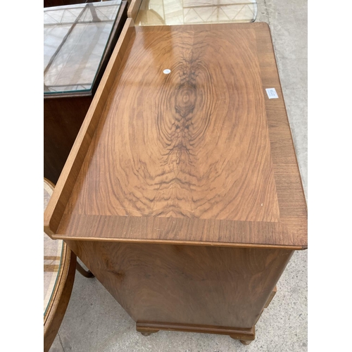 2739 - A MID 20TH CENTURY WALNUT CHEST OF FOUR DRAWERS BY 'HEATHLAND FURNITURE', ON CABRIOLE LEGS