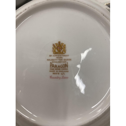 215 - A QUANTITY OF CHINA BOWLS TO INCLUDE PARAGON 'DEBUTANTE', PARAGON 'COUNTRY LANE' AND ROYAL ALBERT 'C... 