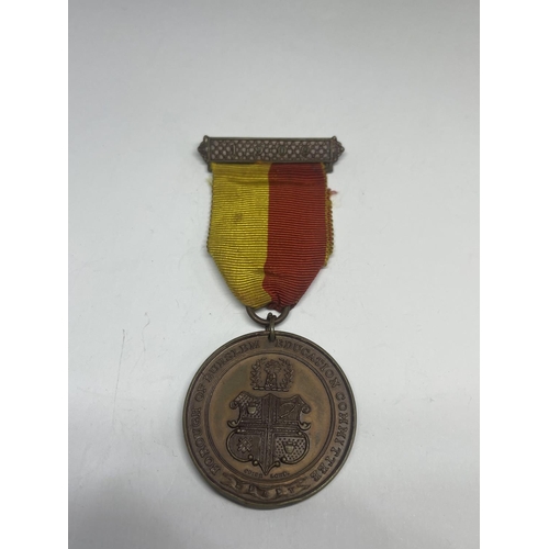 560 - A 1909 BURSLEM BOROUGH MEDAL