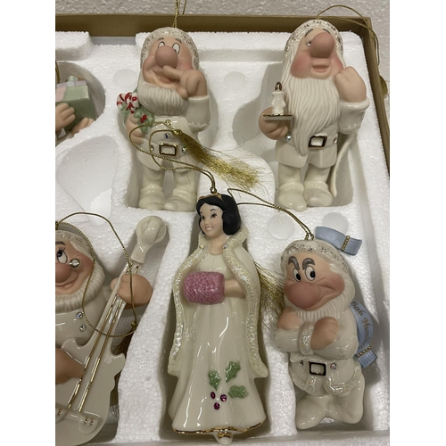 435 - A BOXED LENOX DISNEY SNOW WHITE AND THE SEVEN DWARFS CHRISTMAS TREE DECORATION SET