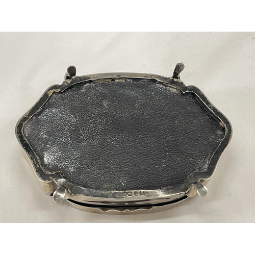 5 - A HALLMARKED BIRMINGHAM SILVER TRINKET BOX ON LEGS WITH A BLUE VELVET INTERIOR GROSS WEIGHT 236 GRAM... 