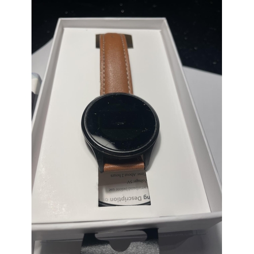 646 - A SMART WATCH FITNESS TRACKER IN A BOX SEEN WORKING BUT NO WARRANTY