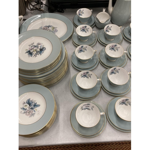 204 - A LARGE QUANTITY OF ROYAL WORCESTER 'WOODLAND' DINNERWARE TO INCLUDE VARIOUS SIZE PLATES, SERVING TU... 